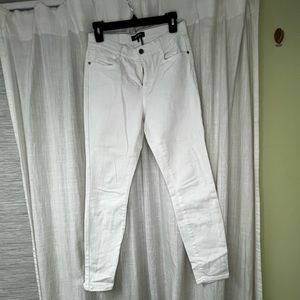 DKNY white skinny jean